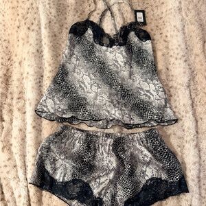 Frederick's of Hollywood Black and Gray Lace Chemise Set